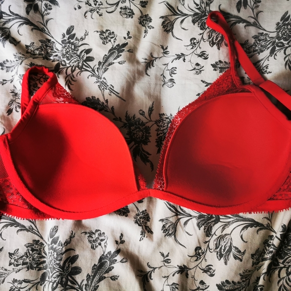 ANY 2 BRAS FOR$30 - Picture 4 of 5